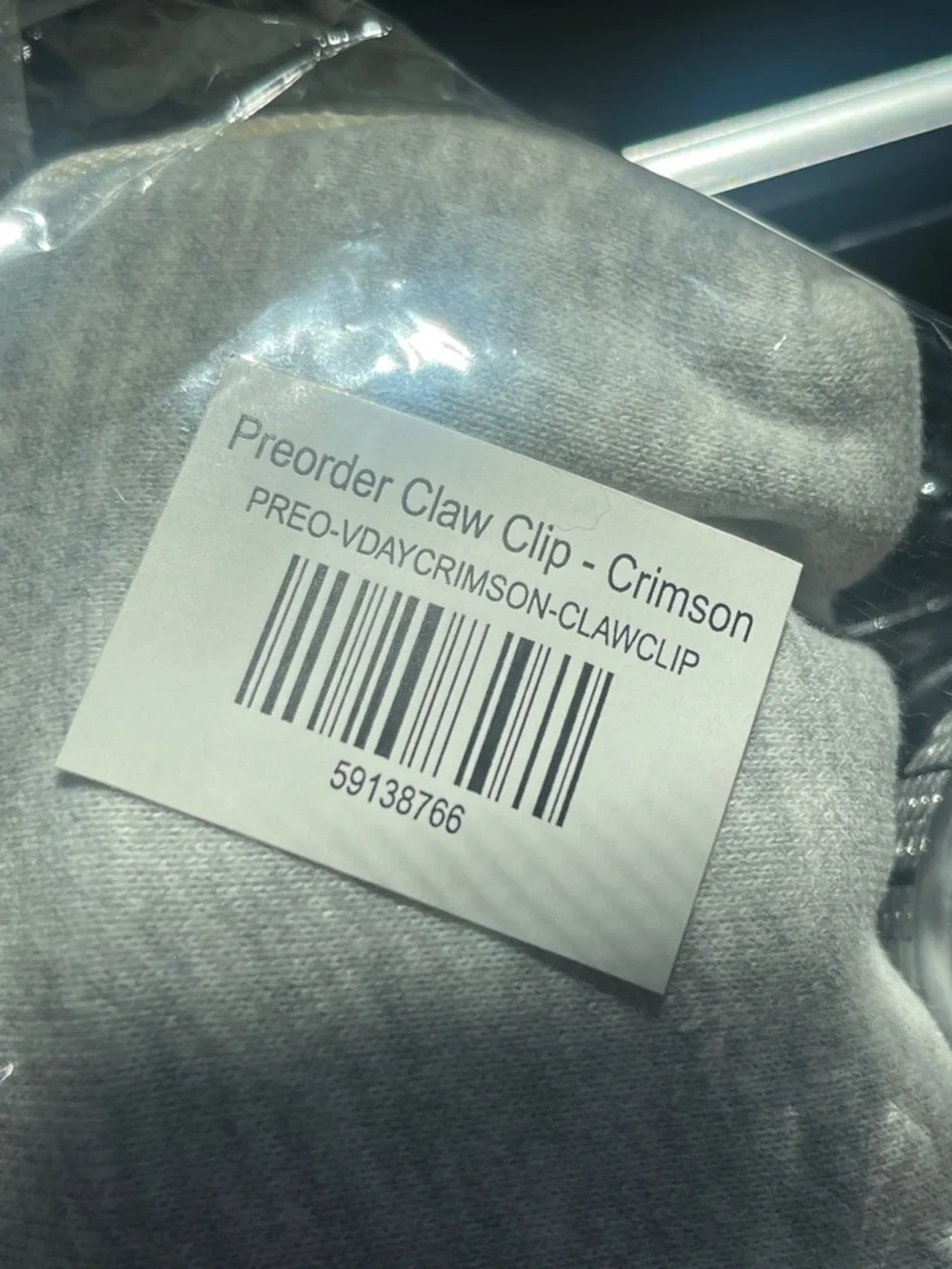 PARKE CRIMSON RED CLAW CLIP WITH PARKE COIN POUCH NEW IN PACKAGE